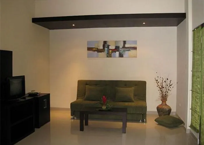Hotel Bali Ayu & 10 Minutes Walking Distance To The 4*