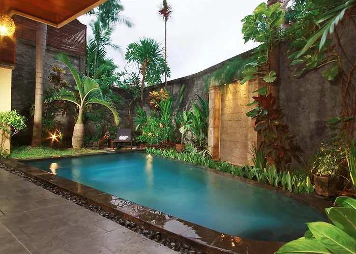 Bali Ayu & 10 Minutes Walking Distance To The 4*