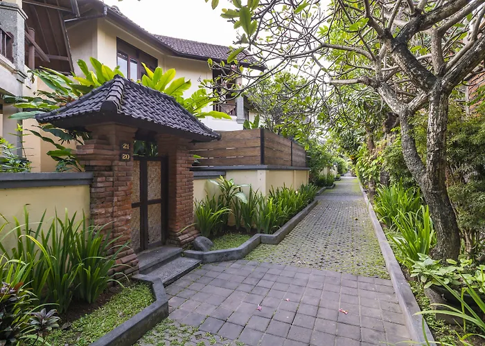 Bali Ayu & 10 Minutes Walking Distance To The Hotel 4*