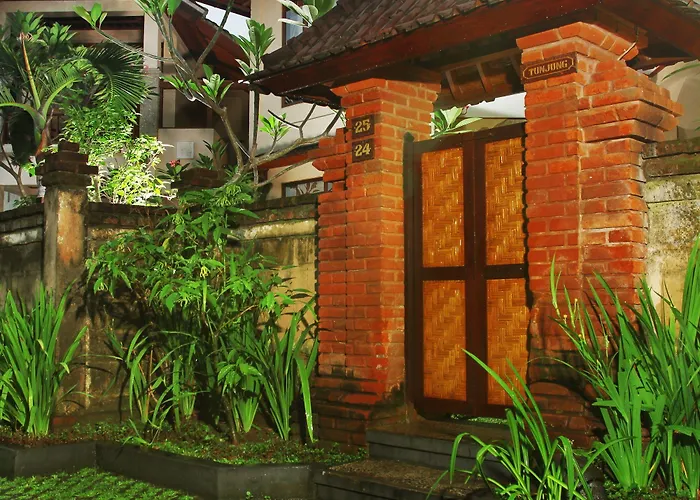 Bali Ayu & 10 Minutes Walking Distance To The Kuta (Bali)