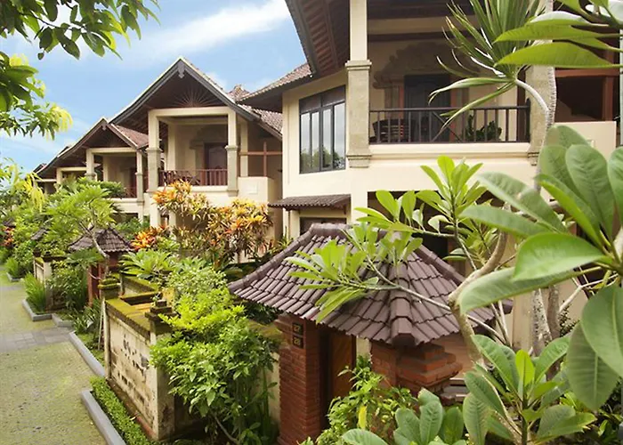 Bali Ayu & 10 Minutes Walking Distance To The Hotel 4*