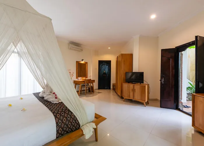 Bali Ayu & 10 Minutes Walking Distance To The