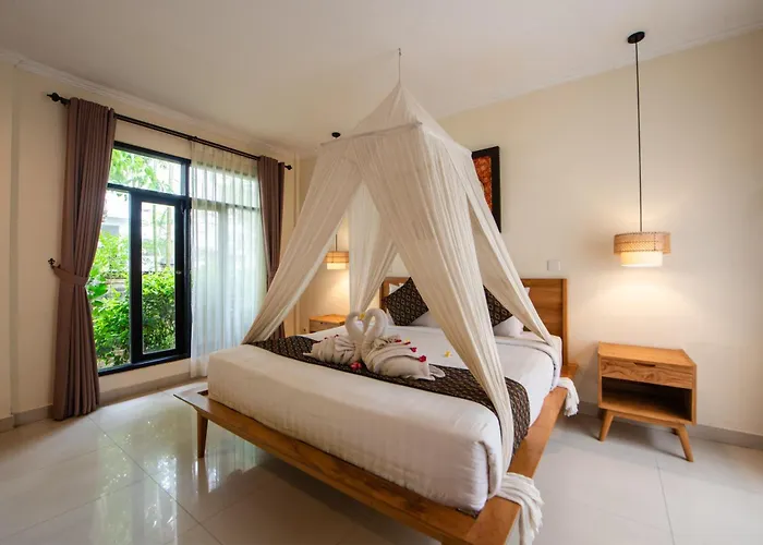 Bali Ayu & 10 Minutes Walking Distance To The 4*