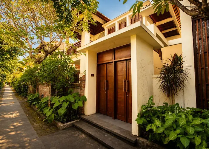 Bali Ayu & 10 Minutes Walking Distance To The 4* Kuta (Bali)