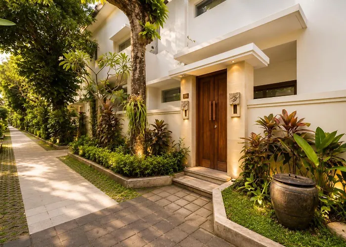 Bali Ayu & 10 Minutes Walking Distance To The Hotel Kuta (Bali)