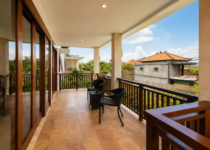 Bali Ayu & 10 Minutes Walking Distance To The Hotel 4*