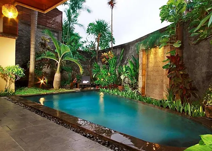 Bali Ayu & 10 Minutes Walking Distance To The 4*