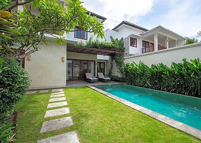 Bali Ayu & 10 Minutes Walking Distance To The ホテル 4*