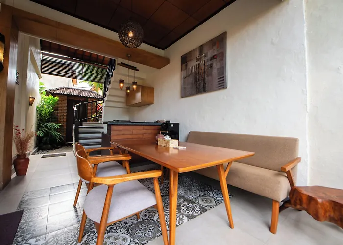 Bali Ayu & 10 Minutes Walking Distance To The Hotel Kuta (Bali)