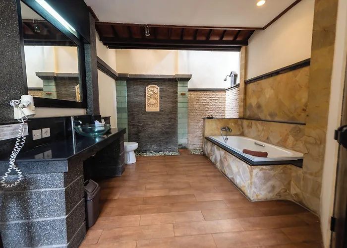 Bali Ayu & 10 Minutes Walking Distance To The ホテル